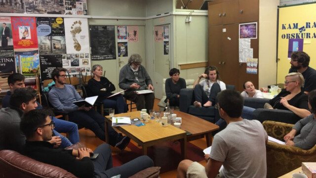 Okrogla miza: mladi so aktivni, če jim to dovolimo