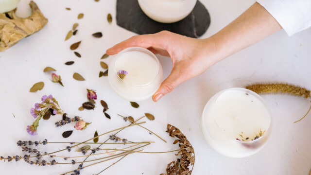 Naredi si svojo Valentinovo svečko