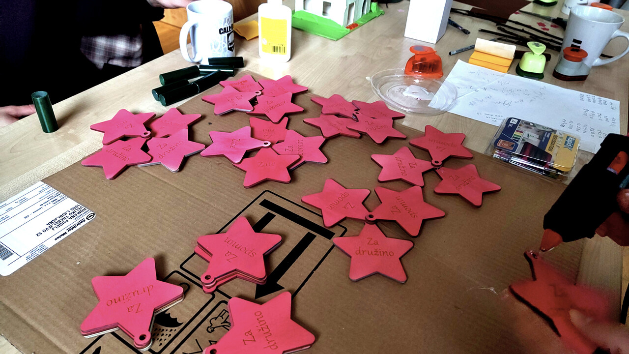 Umetnina iz okraskov hvaležnosti 4