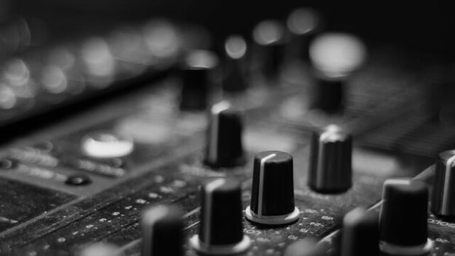 Avdio akademija: komad A–Ž