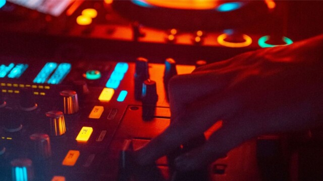Open Decks