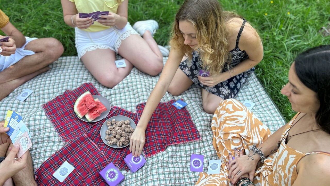 Z igro do pozitivnih navad: Igrifikacija v pozitivni psihologiji